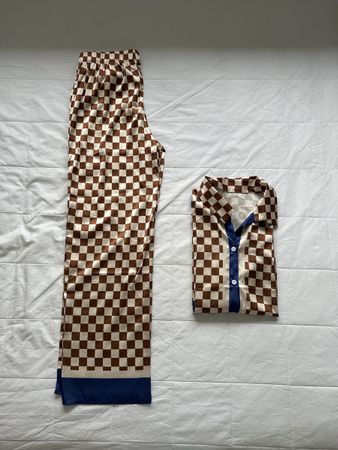 Ensemble à carreaux marron et beige