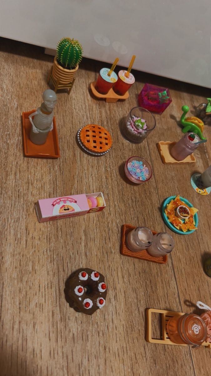 Spielzeuge: Gigantisches Set Mini Verse - einmalig – Gebraucht aus Naters von Rikyman 1