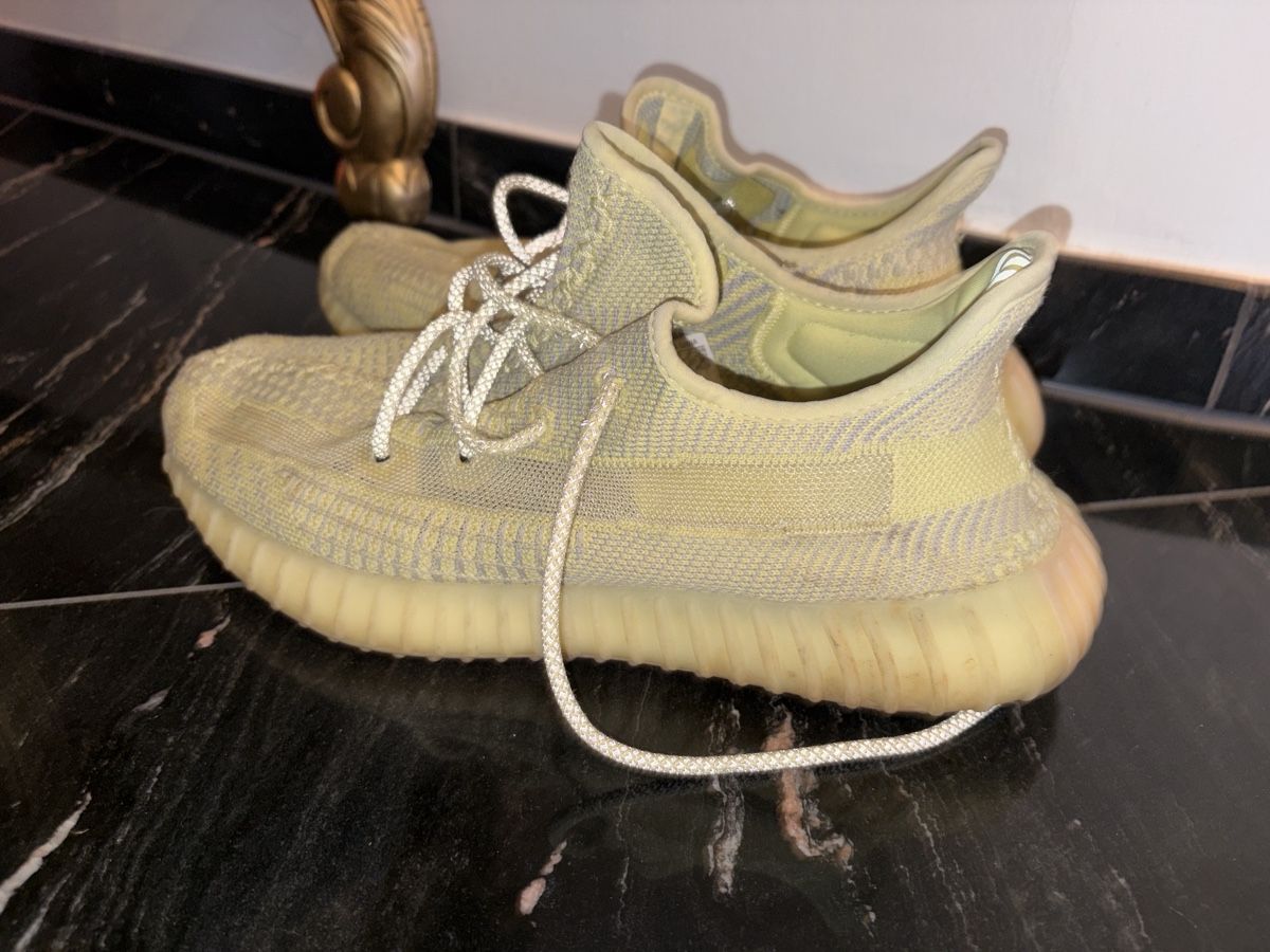 Adidas Scarpe da uomo: Yeezy Boost 350 V2 Antila Grösse 46 – Usato da Suhr venduto da NandosShop