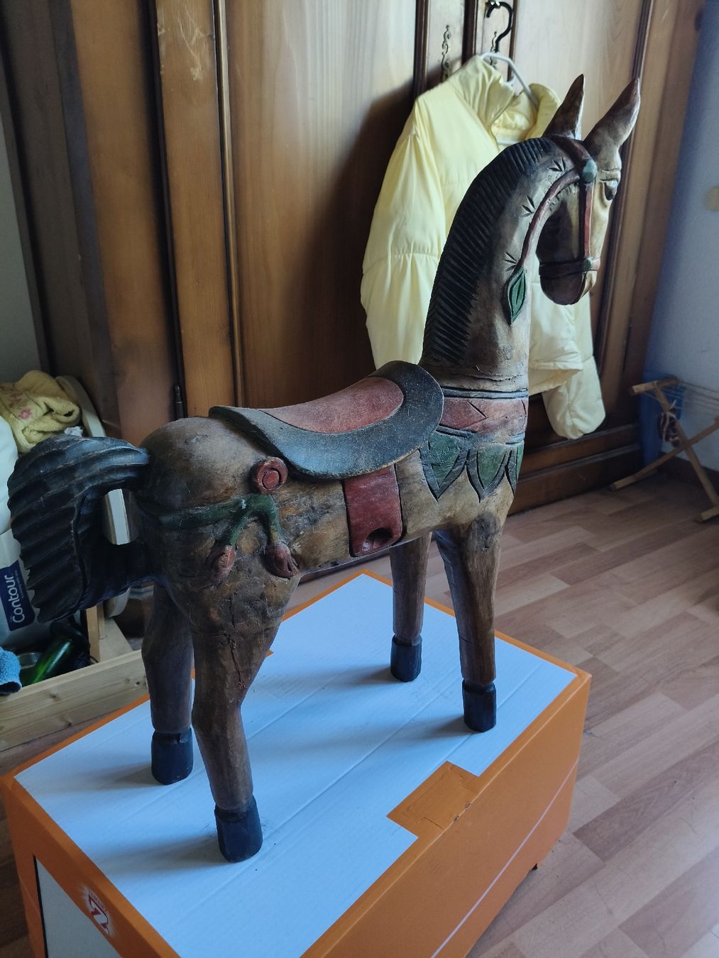 Figuren: Rustikales Holzpferd, Deko-Pferd, Vintage Look, Handarbeit – Gebraucht aus Rüfenacht BE von di.kernen 4