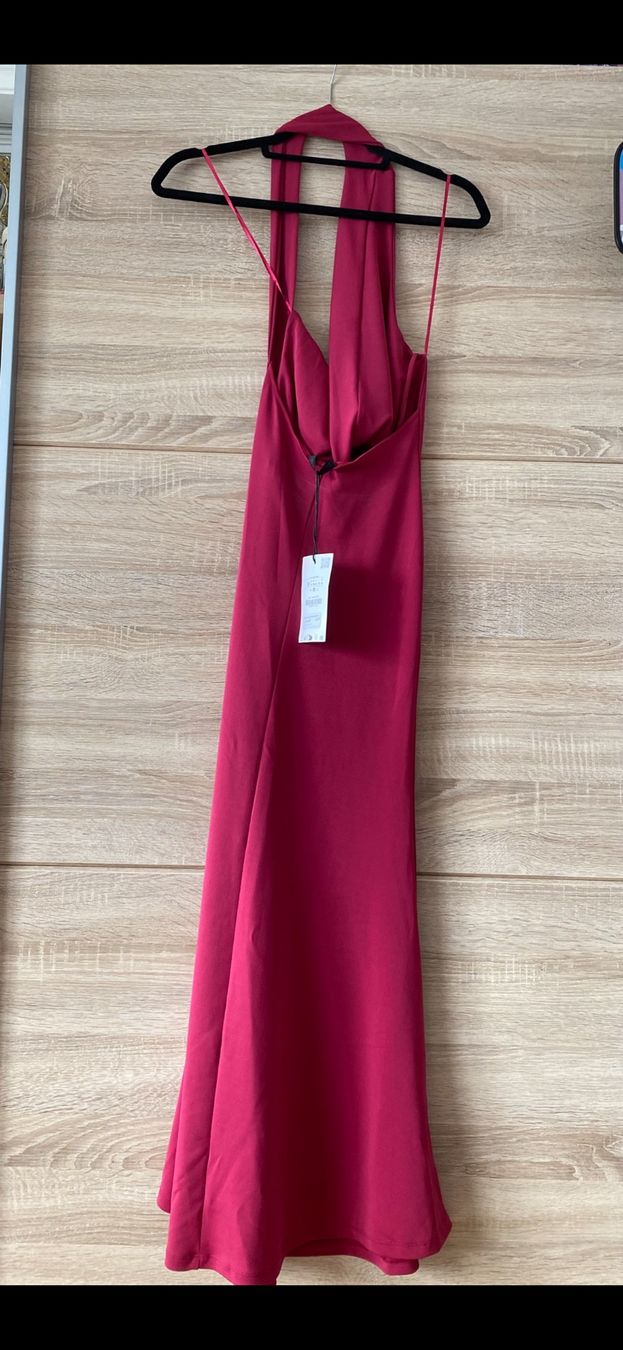 Zara Kleider: Robe cerise – Neu und originalverpackt aus Montreux von Iza_81199 1
