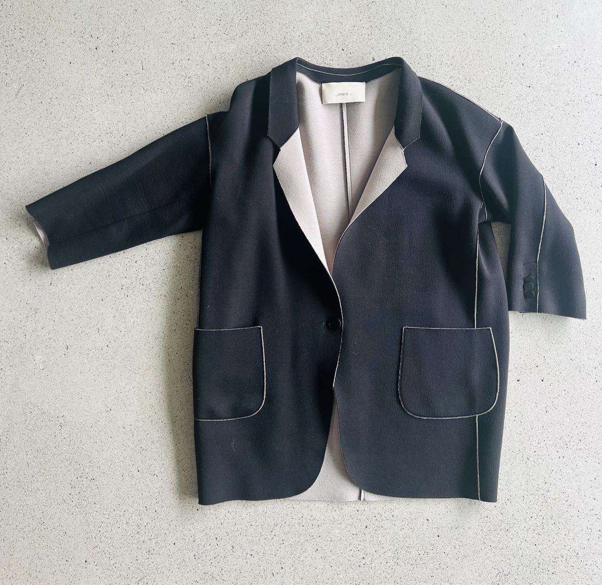 Giacche: Blazer schwarz, beige, passt Gr 38-42 – Usato da Richterswil venduto da Solemare47Nicole
