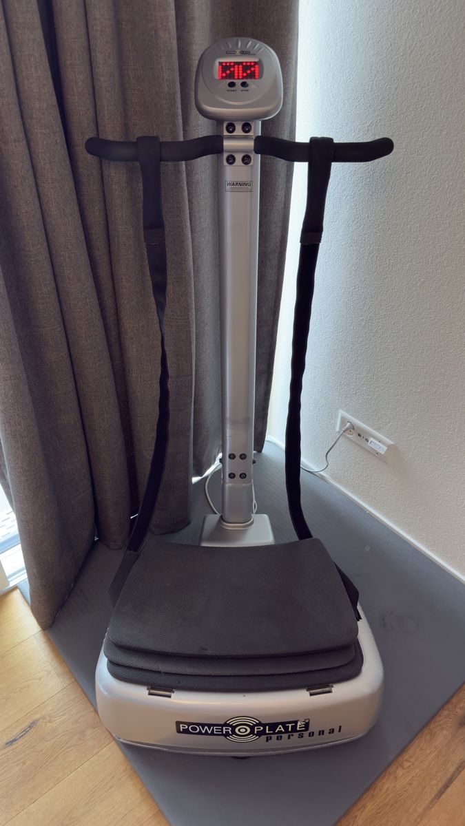 Power Plate Vélos d'appartement: PowerPlate Personal – D'occasion à Jona par zebra0702