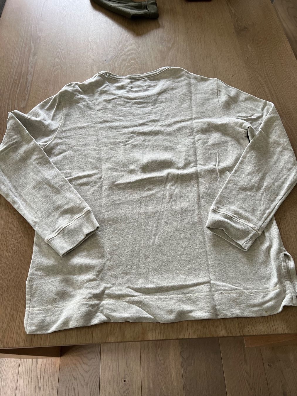 Maglioni & Felpe: De mes amis Sweatshirt – Usato da Erlenbach ZH venduto da Karinsylvester 2