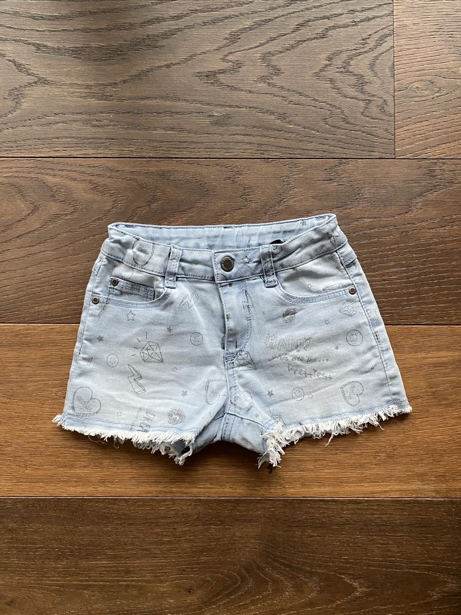 Hosen: Shorts Mädchen – Gebraucht aus Pfäffikon ZH von aveo14