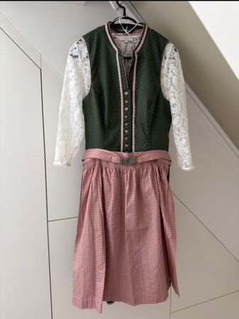 Dirndl von Marjo inklusive Bluse
