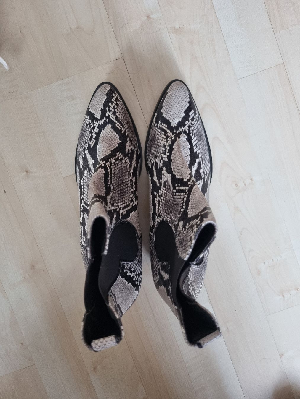 Chaussures femmes: Stiefelette – Neuf (Voir description) à Jegenstorf par dau_ct8d 3