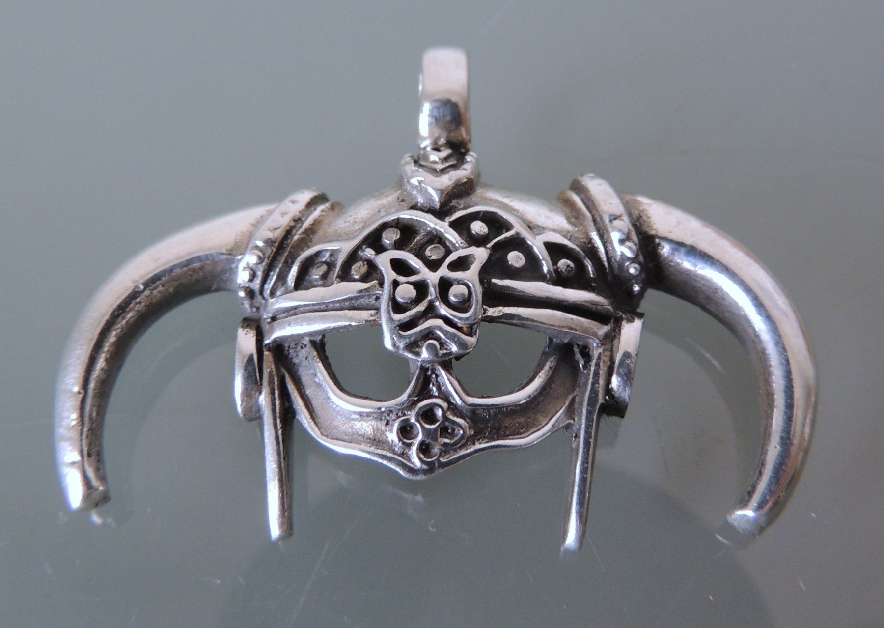 Ciondoli: Silber 925 Anhänger 46 mm Wikinger Hörnerhelm – Nuovo (secondo la descrizione) da Waldenburg venduto da schaller707 1