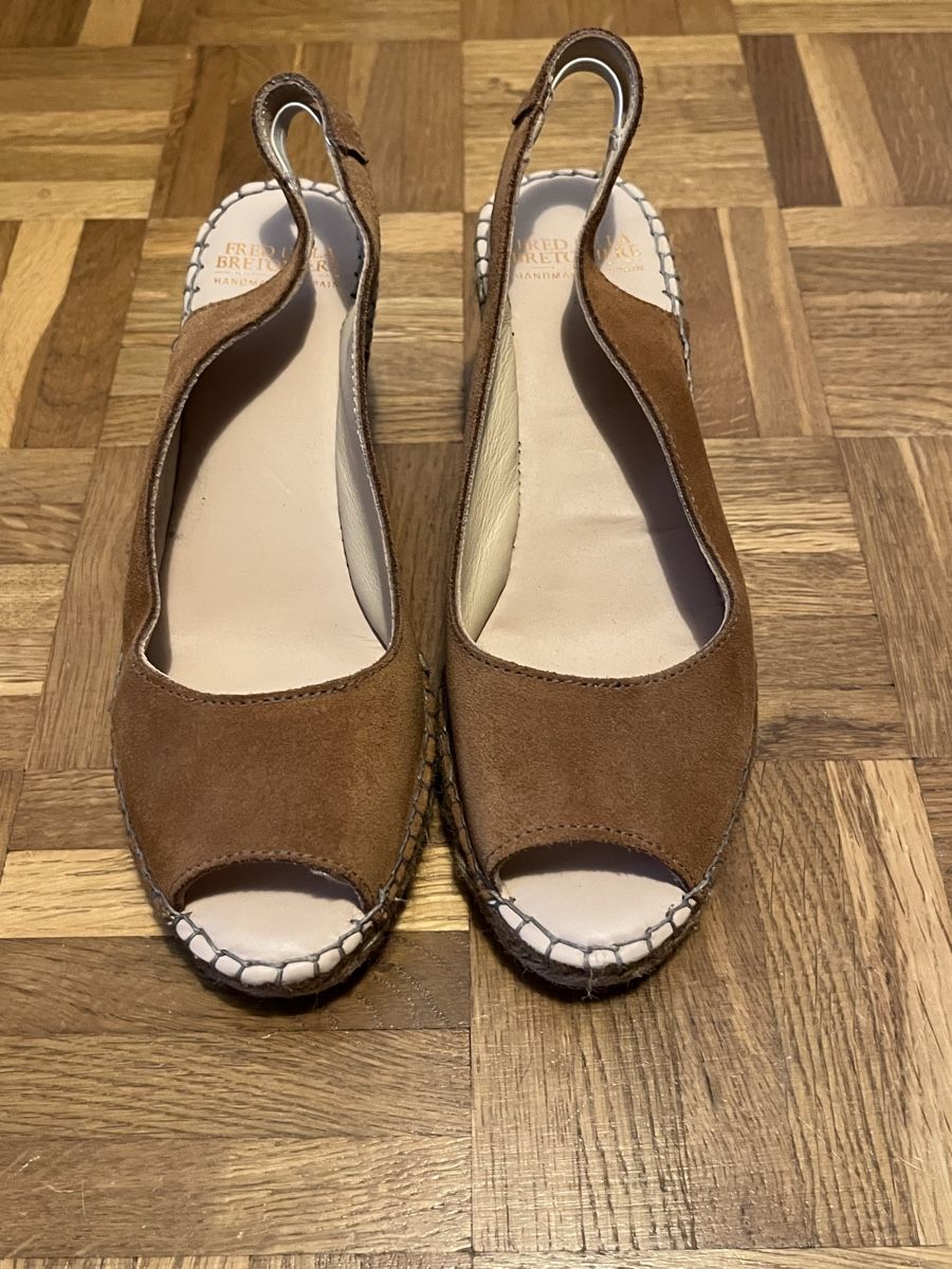 Scarpe da donna: Keilsandale aus echtem Wildleder, Grösse 36 – Usato da Zürich venduto da rsprsp 2