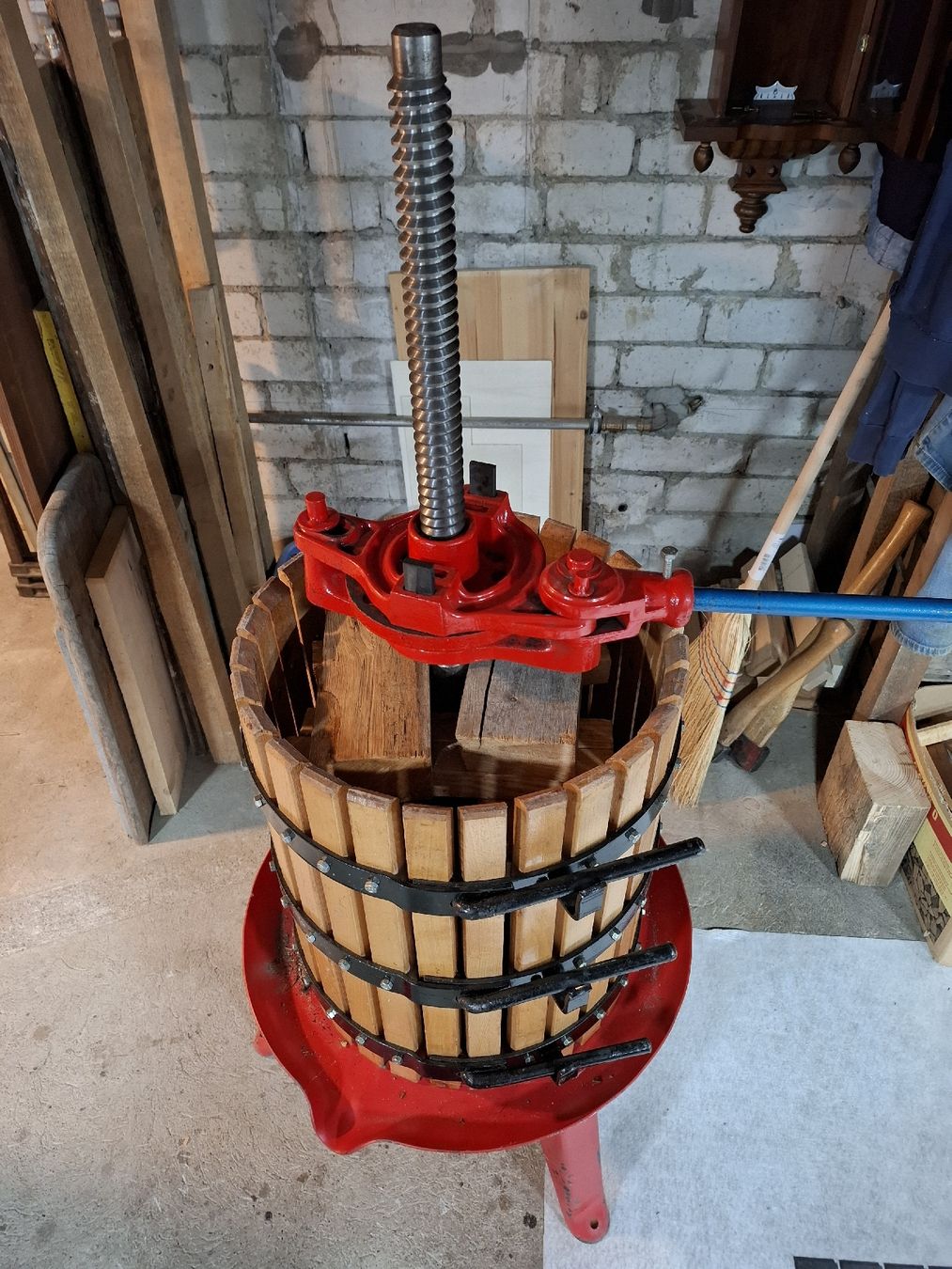 Tutti gli attrezzi: Obstpresse, Korbdurchmesser 45cm, Korbhöhe 55cm – Usato da Kappel SO venduto da fue_2l5n