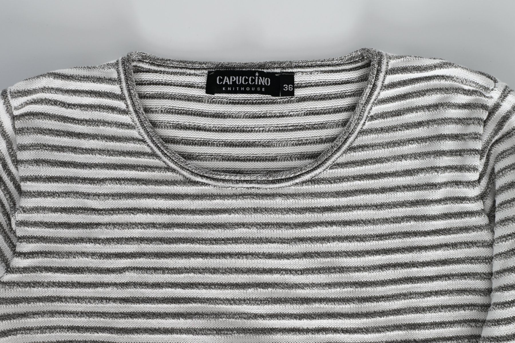 Maglioni & Felpe: Capuccino Pullover, gestreift, grau/weiss, Gr. 36, Top! – Usato da Dürnten venduto da pema28 4