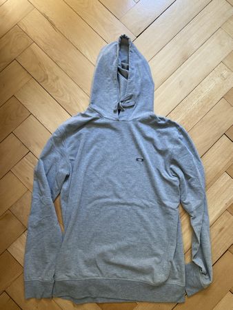 Oakley Hoodie, size L, Gray, Regular Fit - Cozy Winter!