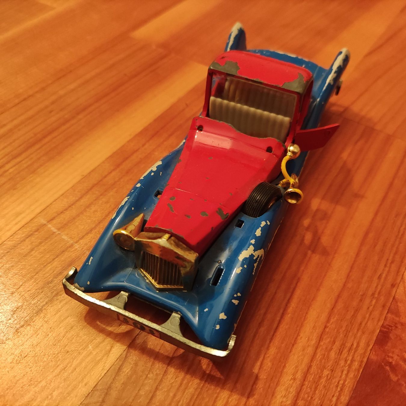 Disney Modellini d'auto: Paper one Walt Disney Auto Nr. 553 – Usato da Solothurn venduto da Csw1 3