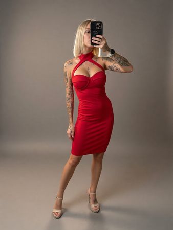 Damen Kleid rot figurbetont ärmellos guter Zustand