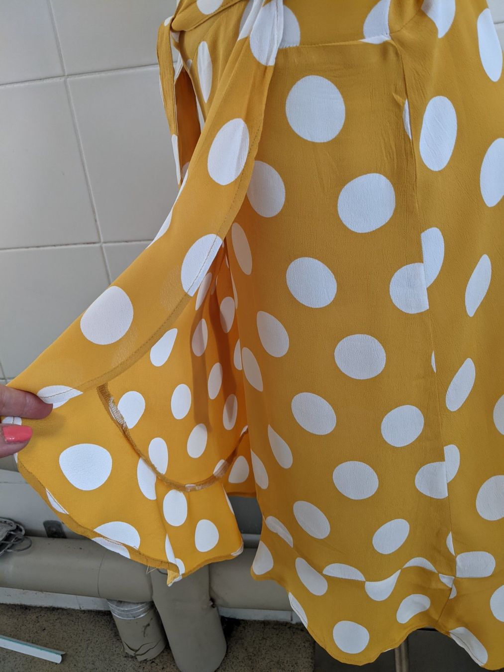 Kleider: Sommerkleid GR L – Neu und originalverpackt aus Langnau am Albis von Judithsebi 1