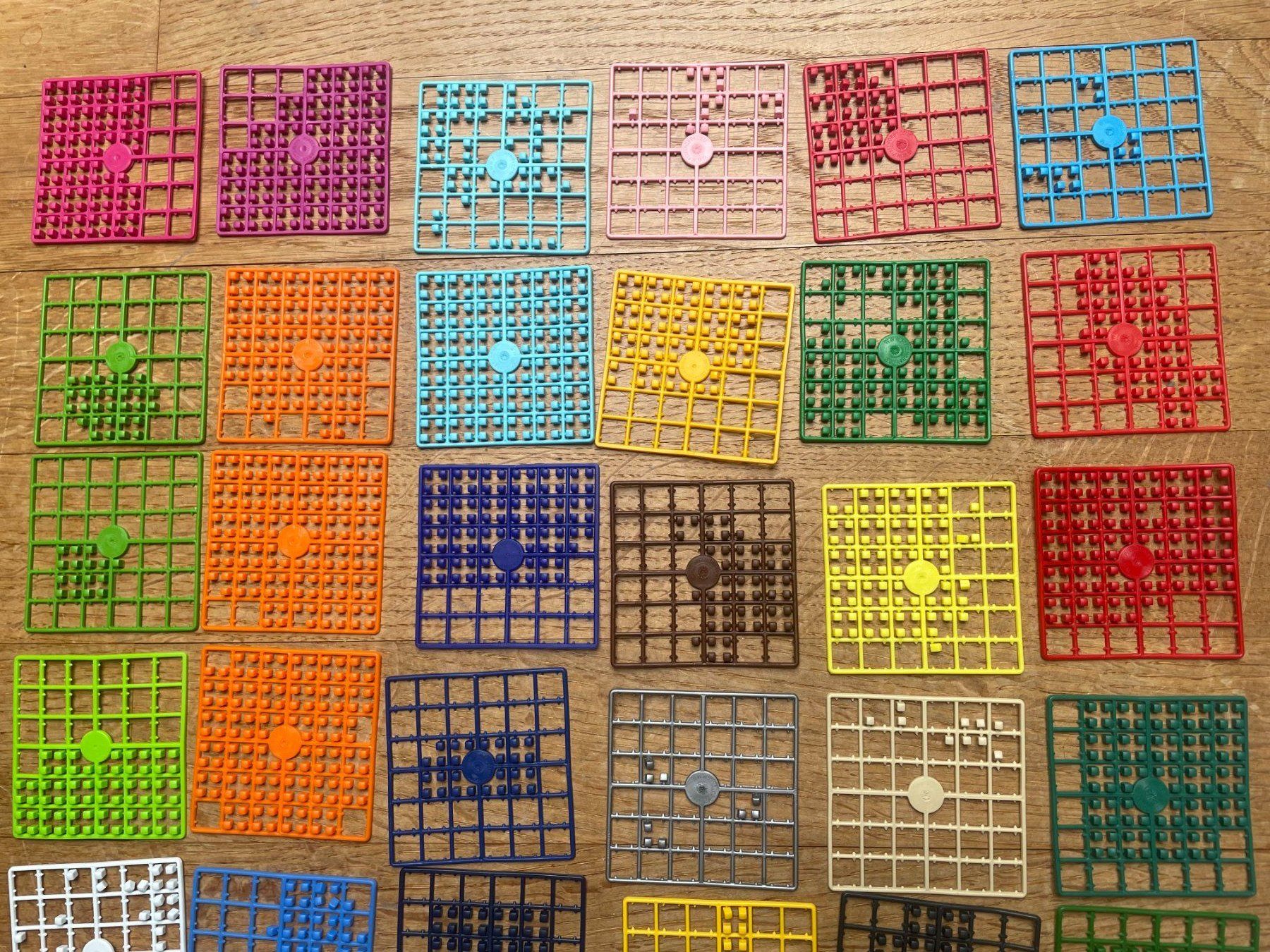 Kit bricolage: Pixel Quadrate - Steckerli-Set – Usato da Aarau venduto da Chicca2006 9