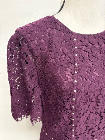 Morgan Spitzenkleid mit Nieten Gr. 40 Kleid aubergine lila