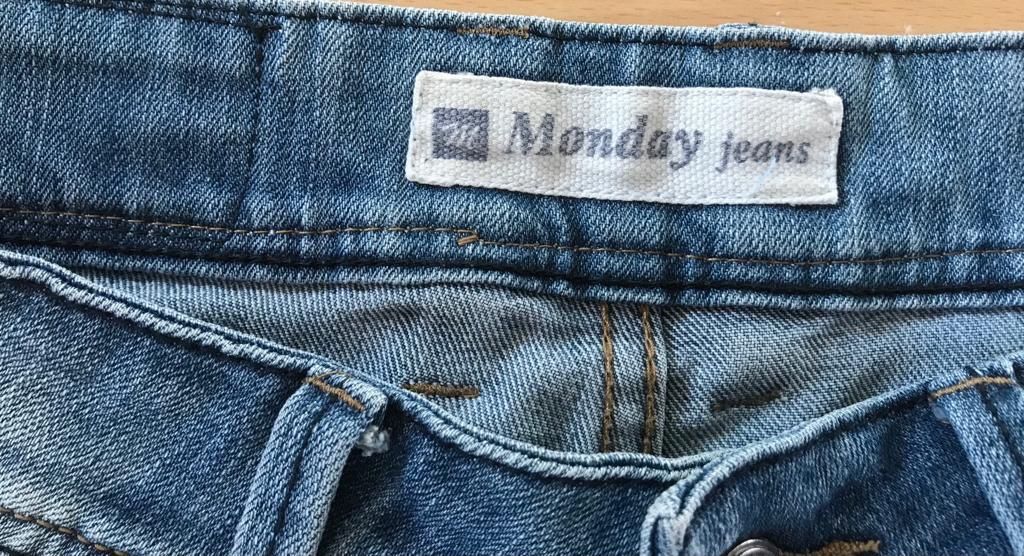 Jeans: Kurze Blue Jeans – Usato da Biel/Bienne venduto da SandraDG 3