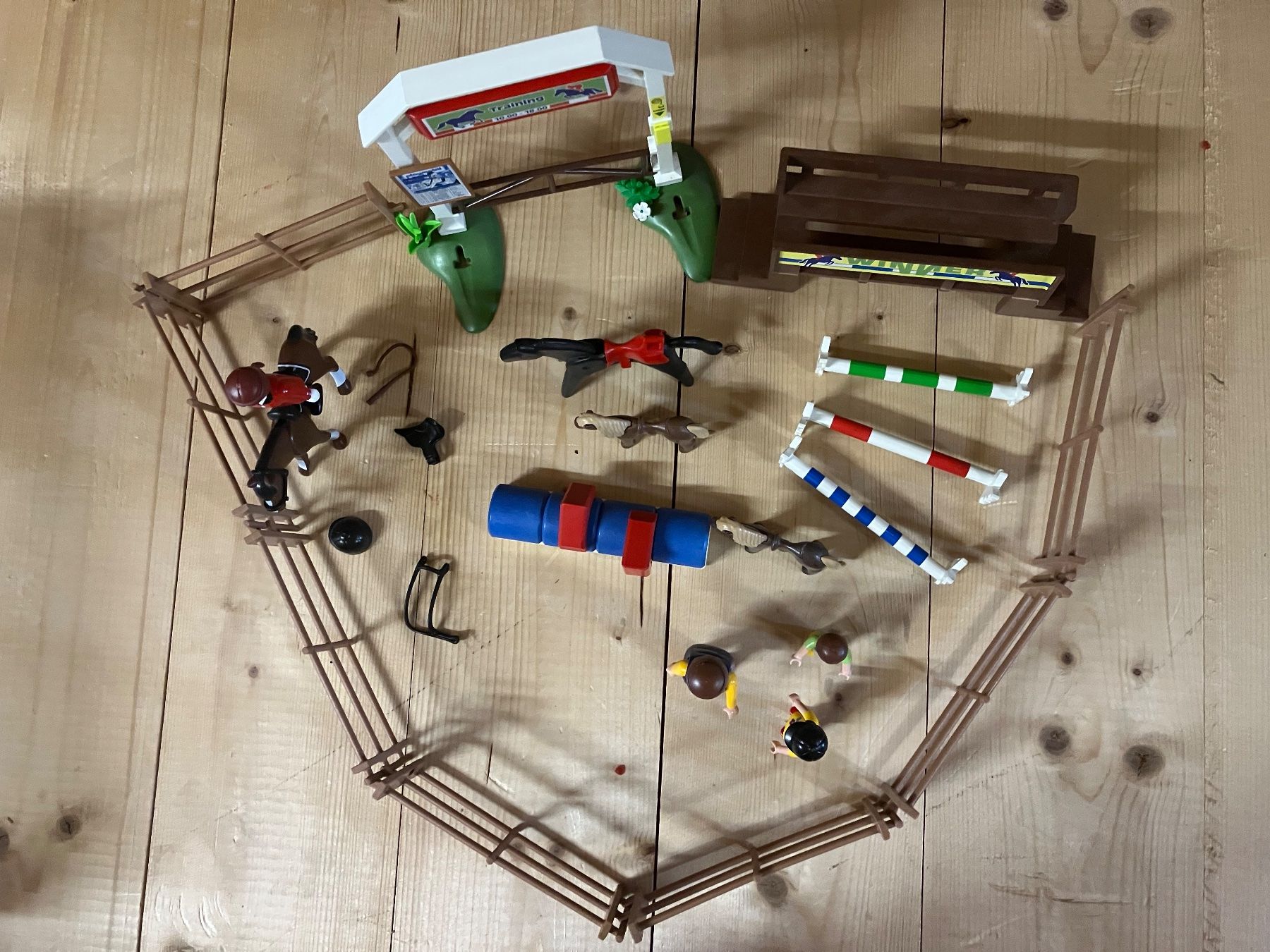Playmobil Spielzeuge: Playmobil Springplatz – Gebraucht aus Hilterfingen von Uschimalaika 1