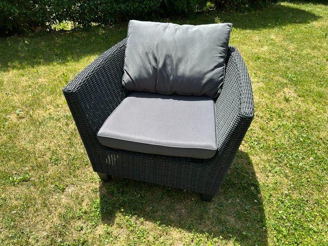 Set di tavolo e panche: Terrassen Lounge / Gartenmöbel – Usato da Oberwil-Lieli venduto da Doriano79 4