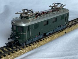 Märklin 3014 RET 800 SBB Re 4/4 I 427 grün H0