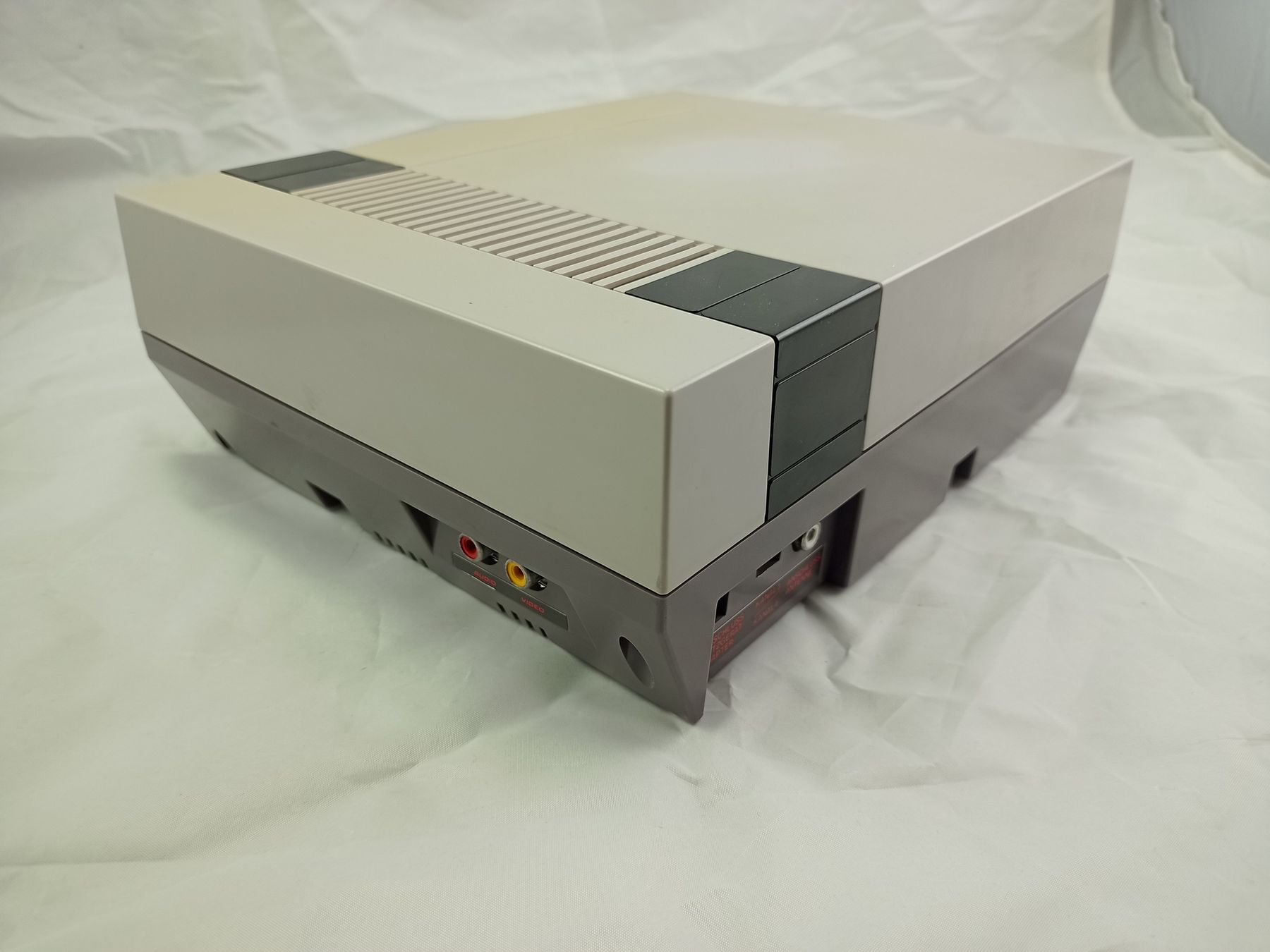 Consoles: Nintendo NES Konsole Ersatzgerät (mit – D'occasion à Buchs AG par SellAndBuyX 2