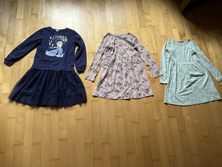 Für Girls: 3 verschiedene Kleider H&M, Gr. 134/140