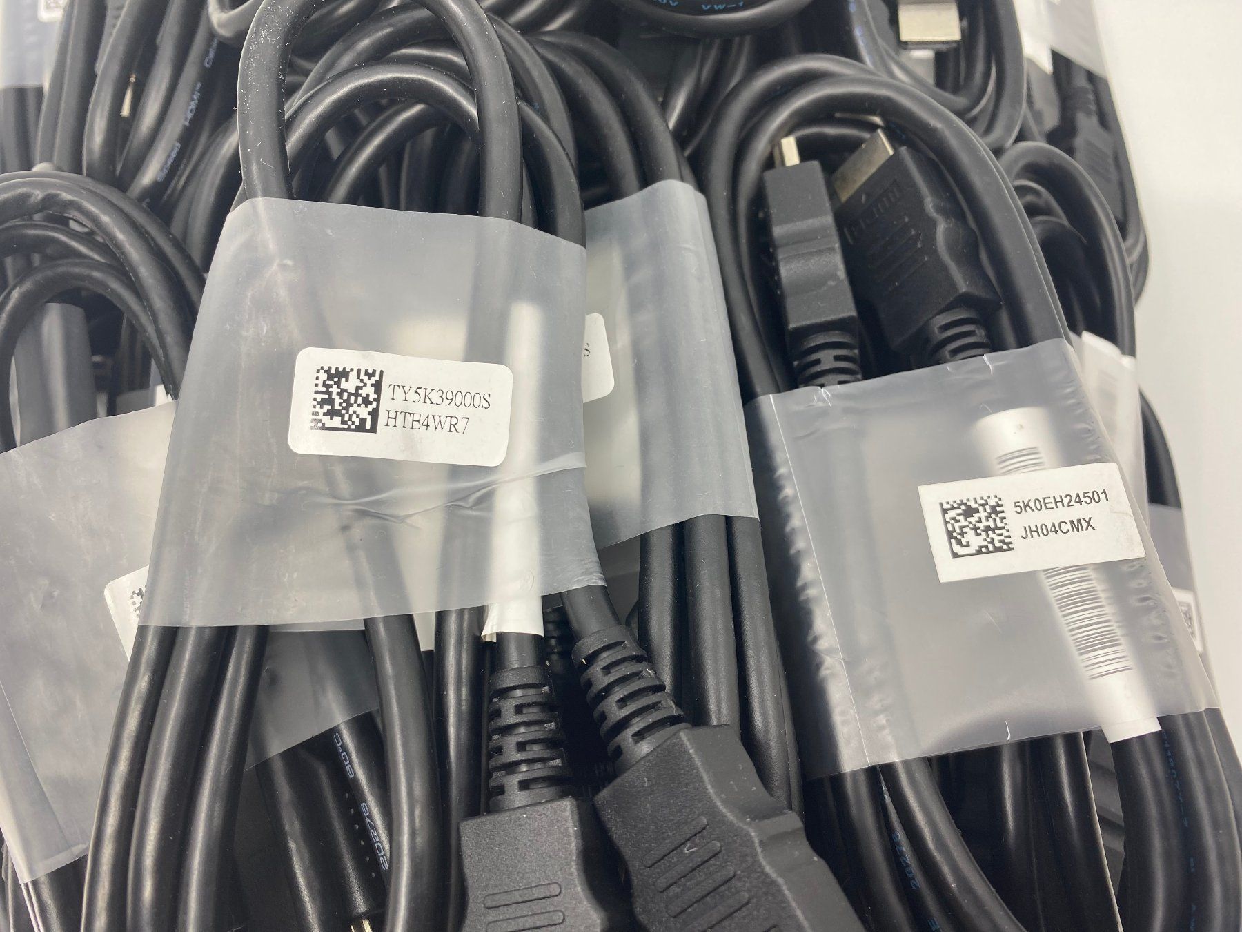 Hewlett Packard Cavi: HP HDMI Kabel 1.8m - NEU – Nuovo (secondo la descrizione) da Langwiesen venduto da Restposten-24 2