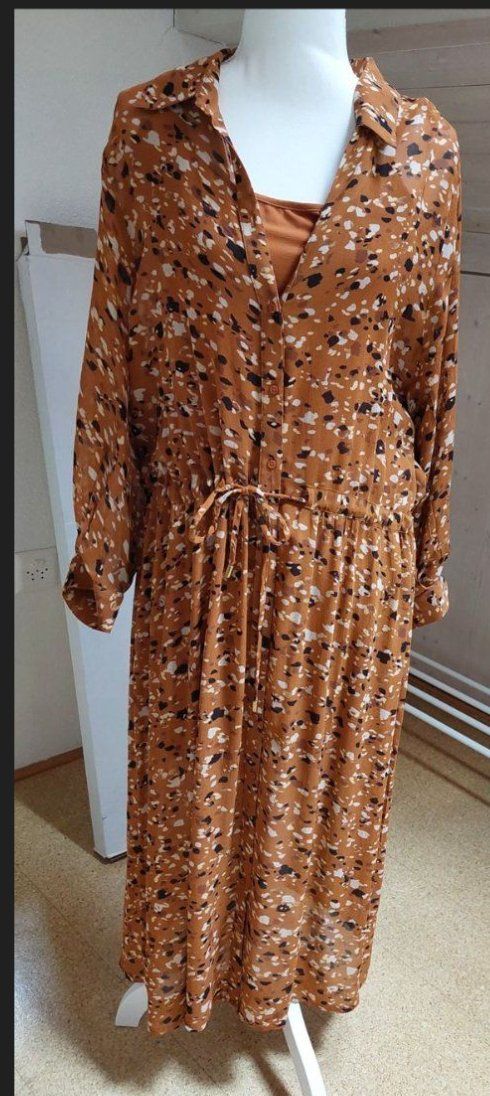 Kleider: Kleid / Robe 38 – Gebraucht aus Adliswil von Boncoinsuisse
