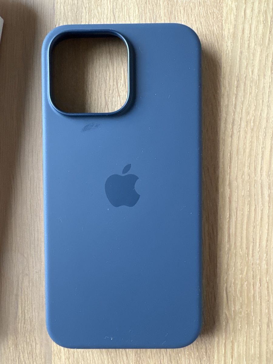 Apple Cover & Protezioni schermo: iPhone 15 Pro Max Silikon Case MagSafe, Original, Dunkelblau – Nuovo e nell'imballaggio originale da Zürich venduto da heyheyhey 1