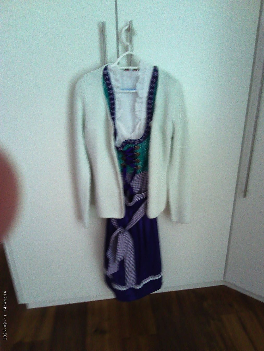 Vestiti: Dirndl Kleid grün violett mit Bluse – Usato da Altendorf venduto da zipfizaffi 5
