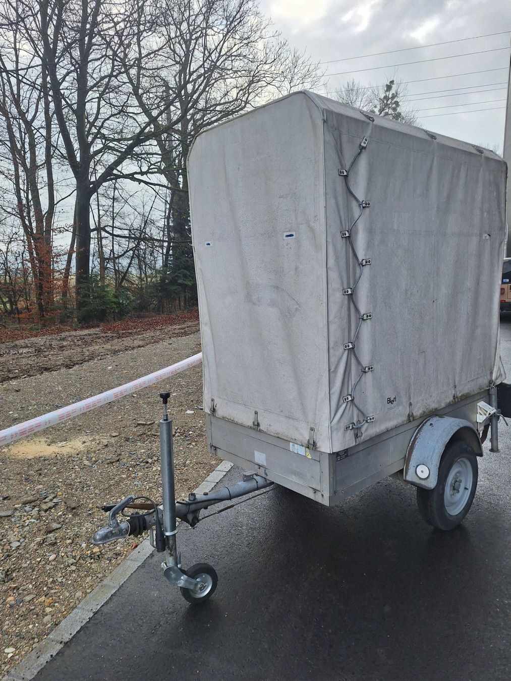 Wm Meyer Rimorchi: Sachentransportanhänger mit Verdeck – Usato da Bellach venduto da Schlosser13