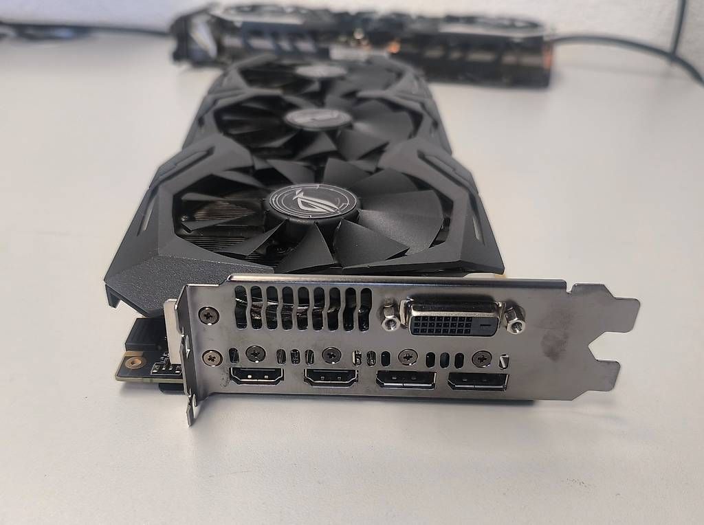 Asus Grafikkarten: ASUS ROG Strix GeForce GTX 1070  8GB – Gebraucht aus Wald ZH von 89kingle 2