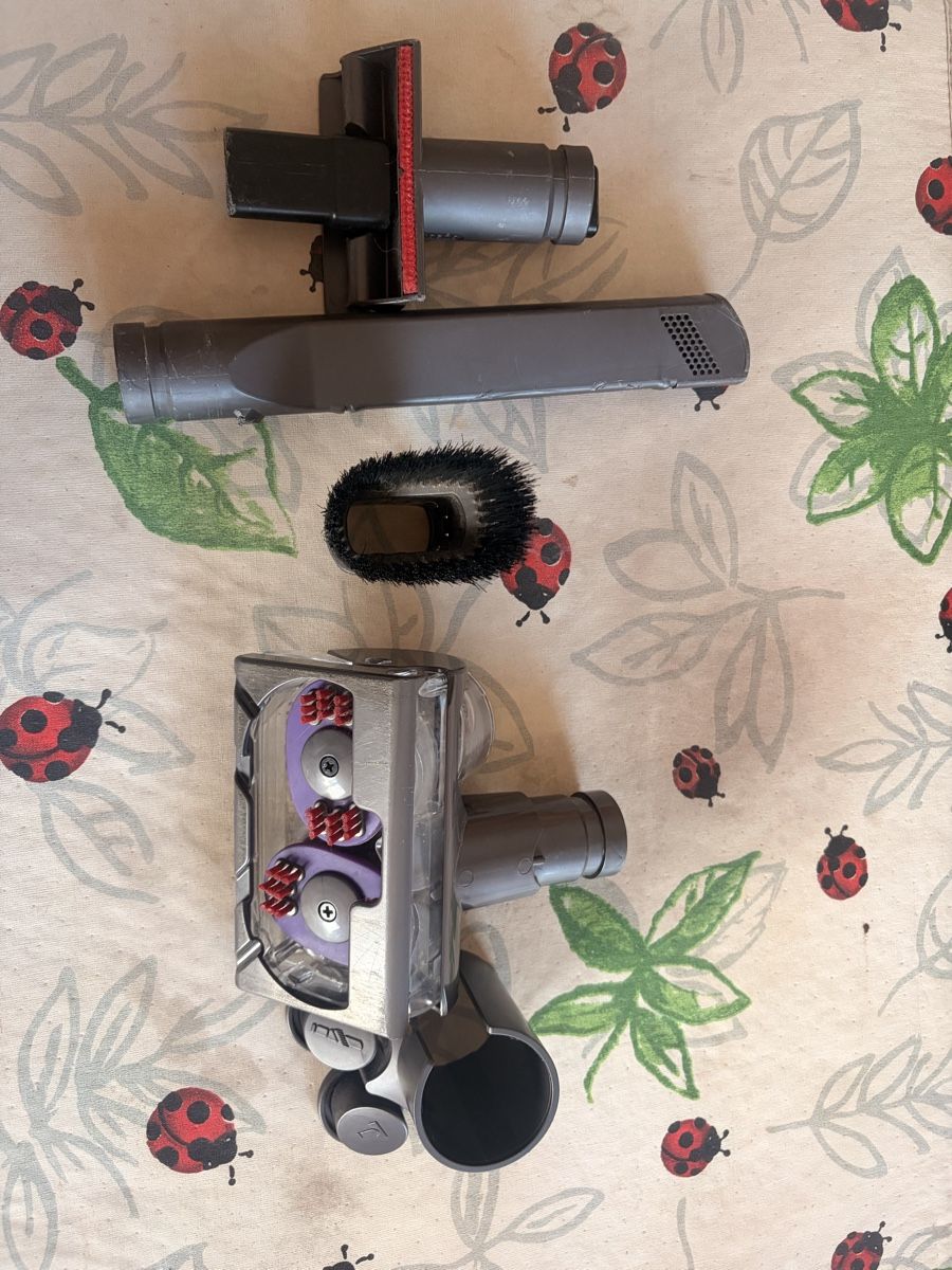 Dyson Aspirapolveri & Accessori: Aspirateur Dyson – Usato da Lavigny venduto da Lea_9rxv 6