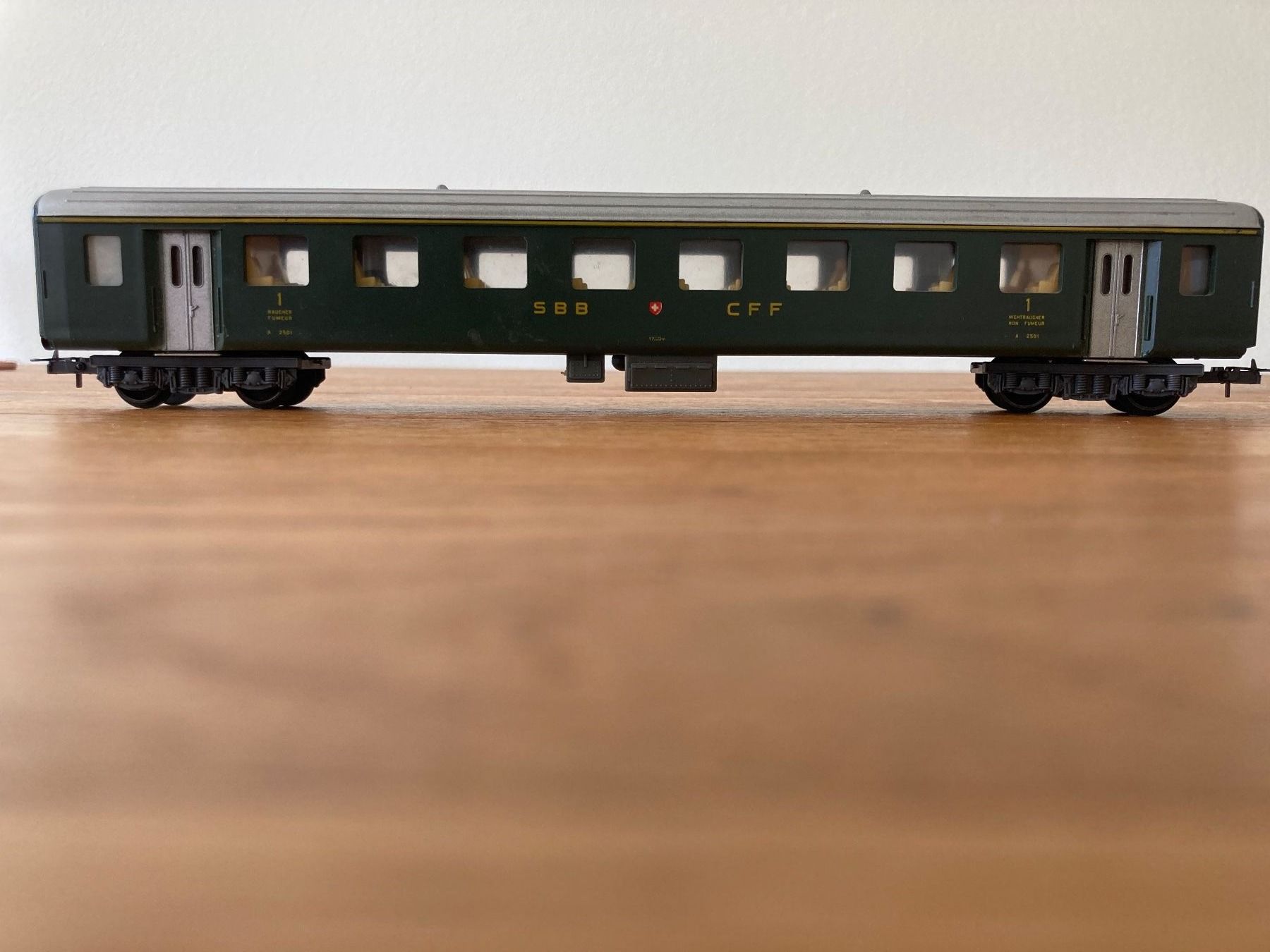 Modellini di ferrovie: Eisenbahnwagen – Usato da Mönchaltorf venduto da Tschibi 2