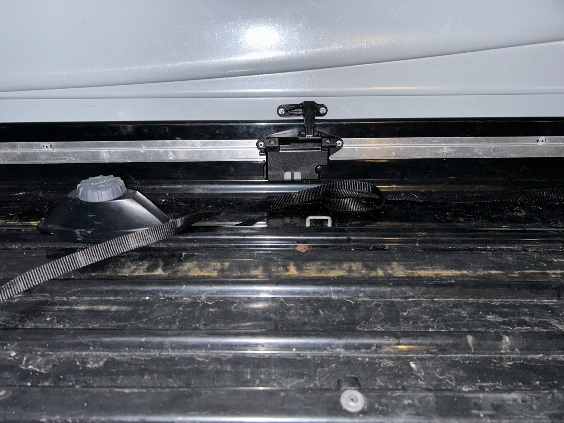 Thule Box da tetto: Thule Dachbox Atlantis 900 – Usato da Zürich venduto da pdieter 5