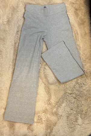 Damen Hose grau Grösse 36-38, guter Zustand