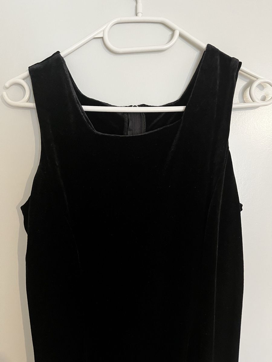 Kleider: Elegantes Samtkleid, Schwarz – Gebraucht aus Opfikon von acoaee 1