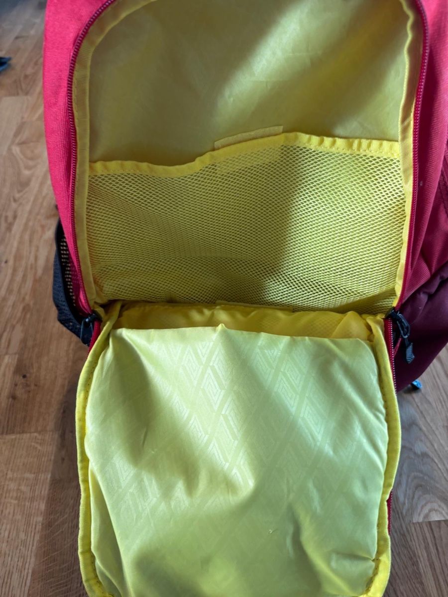 Zaini: Nitro Schulrucksack rot Thek – Usato da Rümlang venduto da Laufgitter01 3