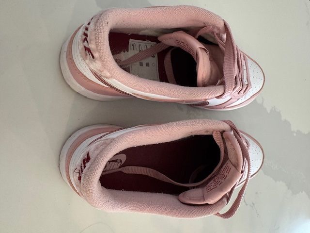 Nike Scarpe da donna: Nike low Dunk Sneakers weiss/pink 38.5 – Usato da Gutenswil venduto da Marian005 1