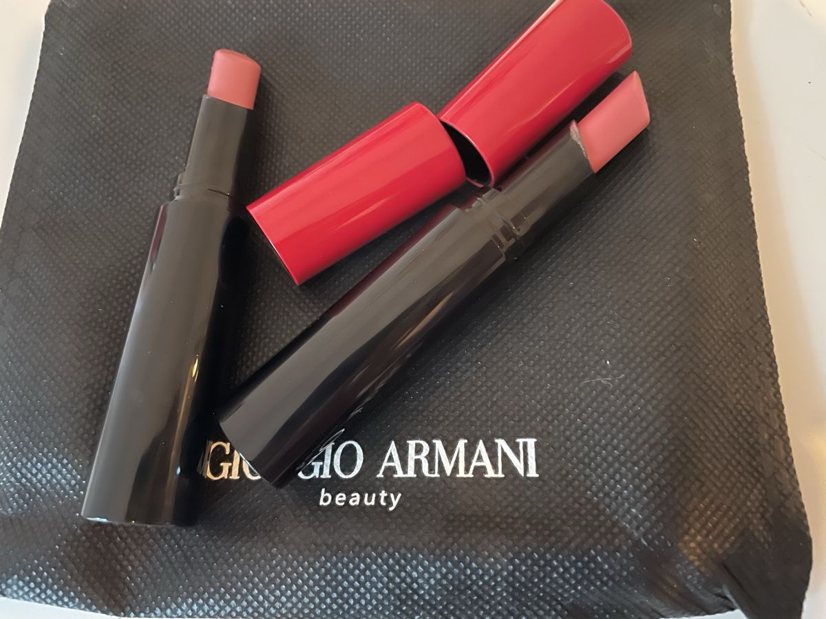 Armani Make-up: 2 rouges Armani à 72.- la pièce neufs – Nuovo (secondo la descrizione) da Lausanne venduto da SandrineJavelot