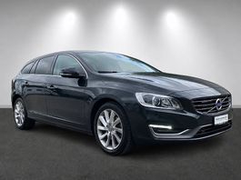 Volvo v60 voll Ausstattung 