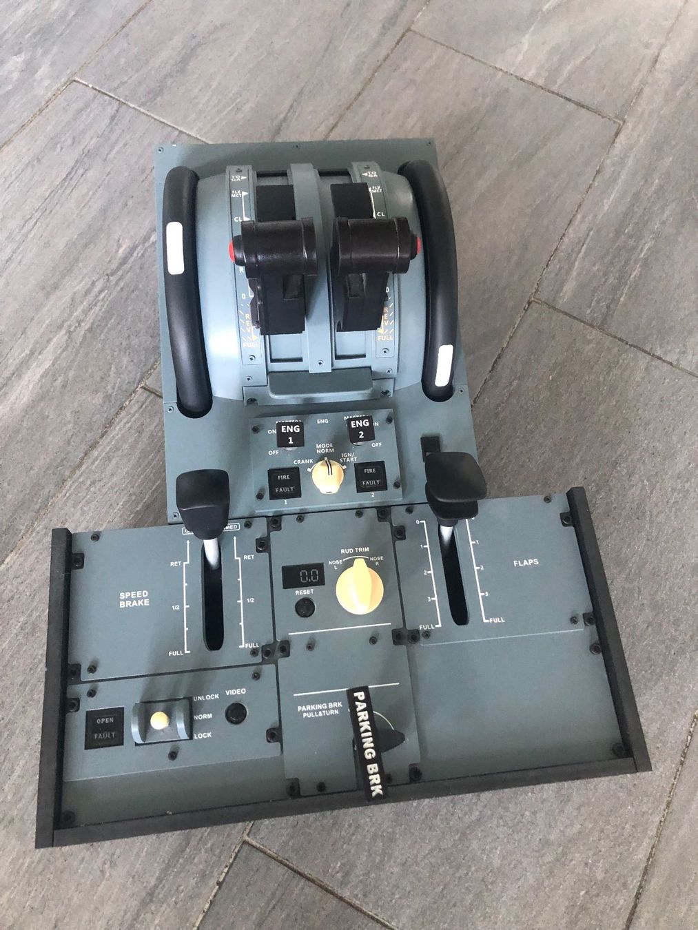 Controller: Airbus A320 Throttle Quadrant & Flaps+Speedbrake module – Usato da Les Ponts-de-Martel venduto da fab_8w8h