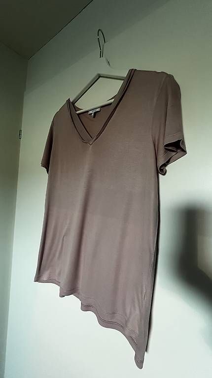 T-shirt: Reiss Tshirt – Usato da Baden venduto da Sparkling_s 1