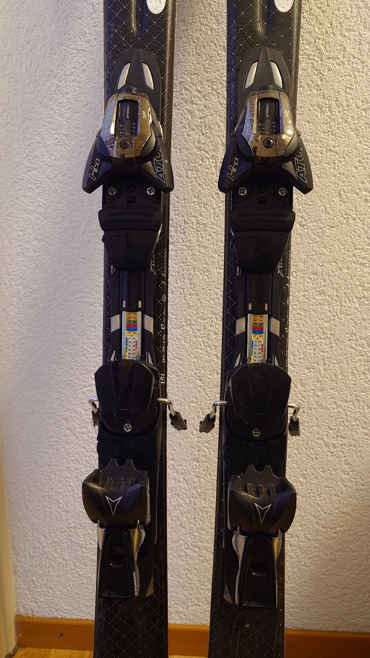 Atomic Skis: Skis Atomic Cloud 9, 151 - Performance et plaisir! – Gebraucht aus Sion von Ariwal 2
