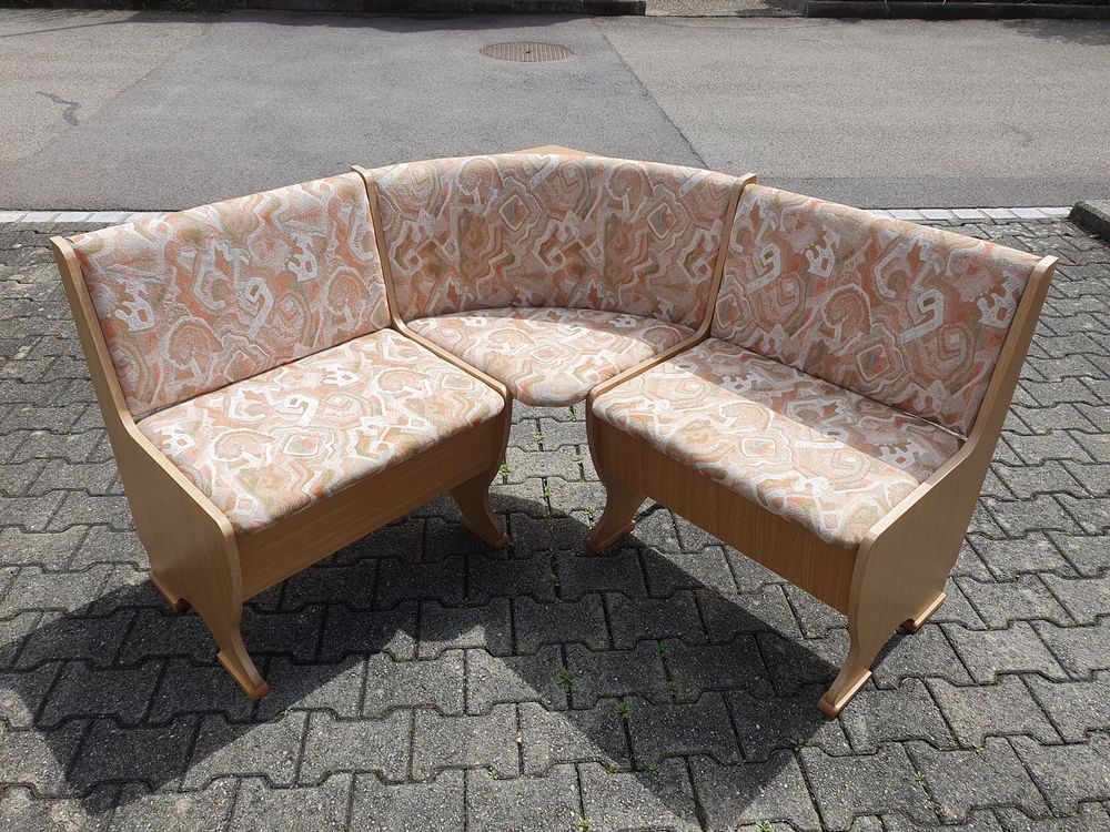 Kleiner Eckbank mit 2 Stühlen, ideal für Gartenhaus! Kaufen auf Ricardo