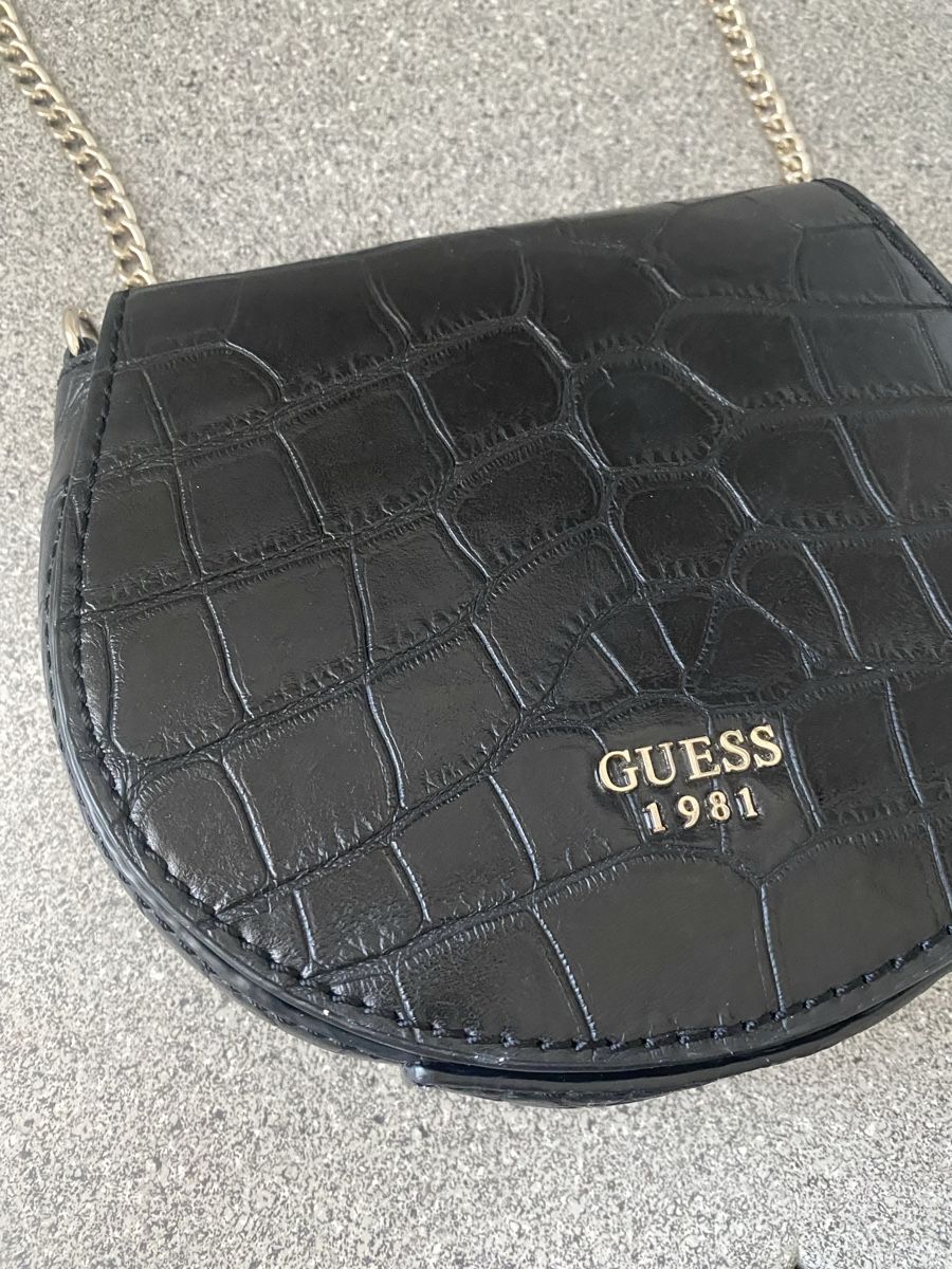 Guess Taschen für Damen: Schwarze GUESS Handtasche – Neu (gemäss Beschreibung) aus Obermumpf von saramya 1