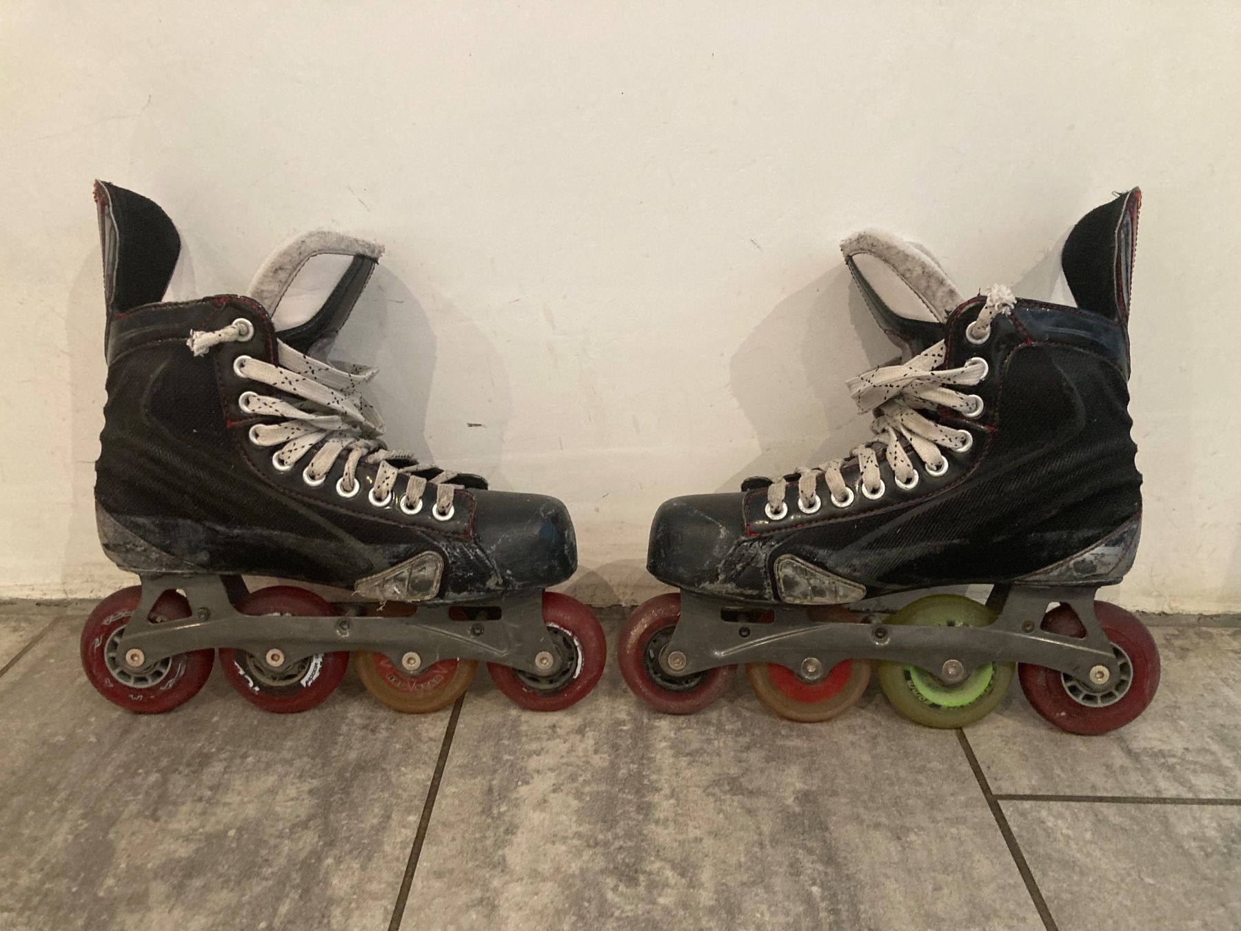 Bauer Pattini in linea & Pattini a rotelle: Bauer Inline Hockey Skate gr. 42 – Usato da Camorino venduto da Vasal 1