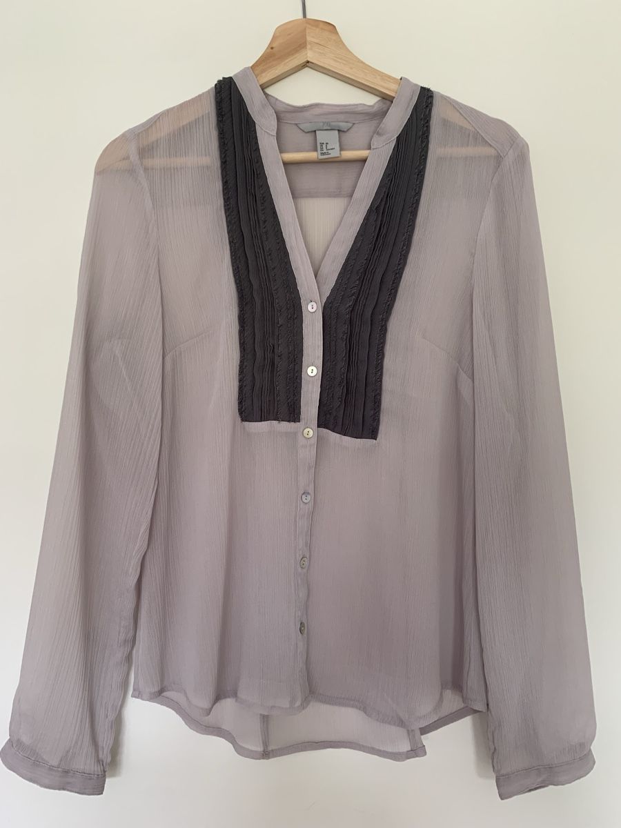 H&M Blusen: H&M Bluse, Gr. 38, Lila-Grau – Gebraucht aus Bern von jeanine_bieri