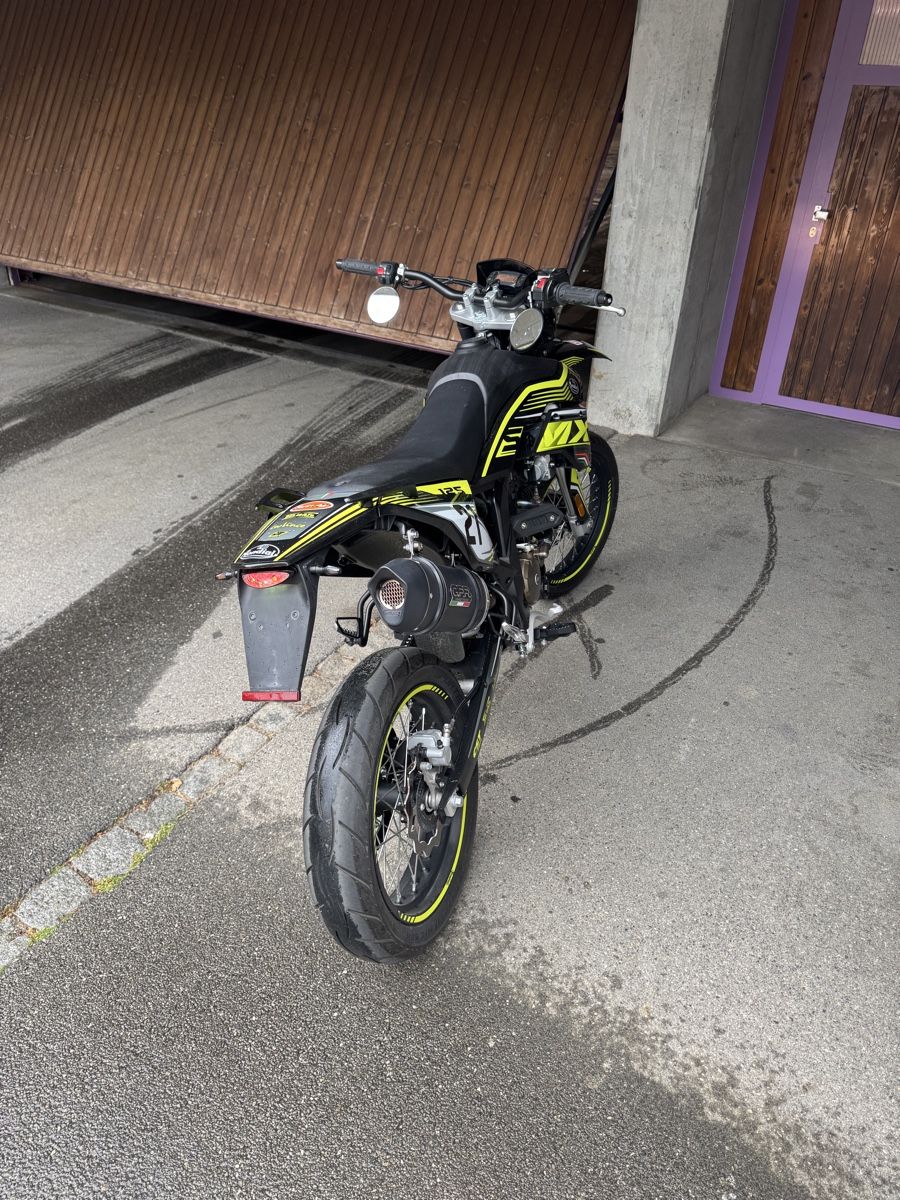 Mondial Strada: Mondial SMX 125 mit GPR Auspuff – Usato da Spiez venduto da Thalwalu 3